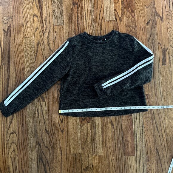 Zoya Women's Women's Grey with White stripes Soft top Size 2 - Picture 4 of 7